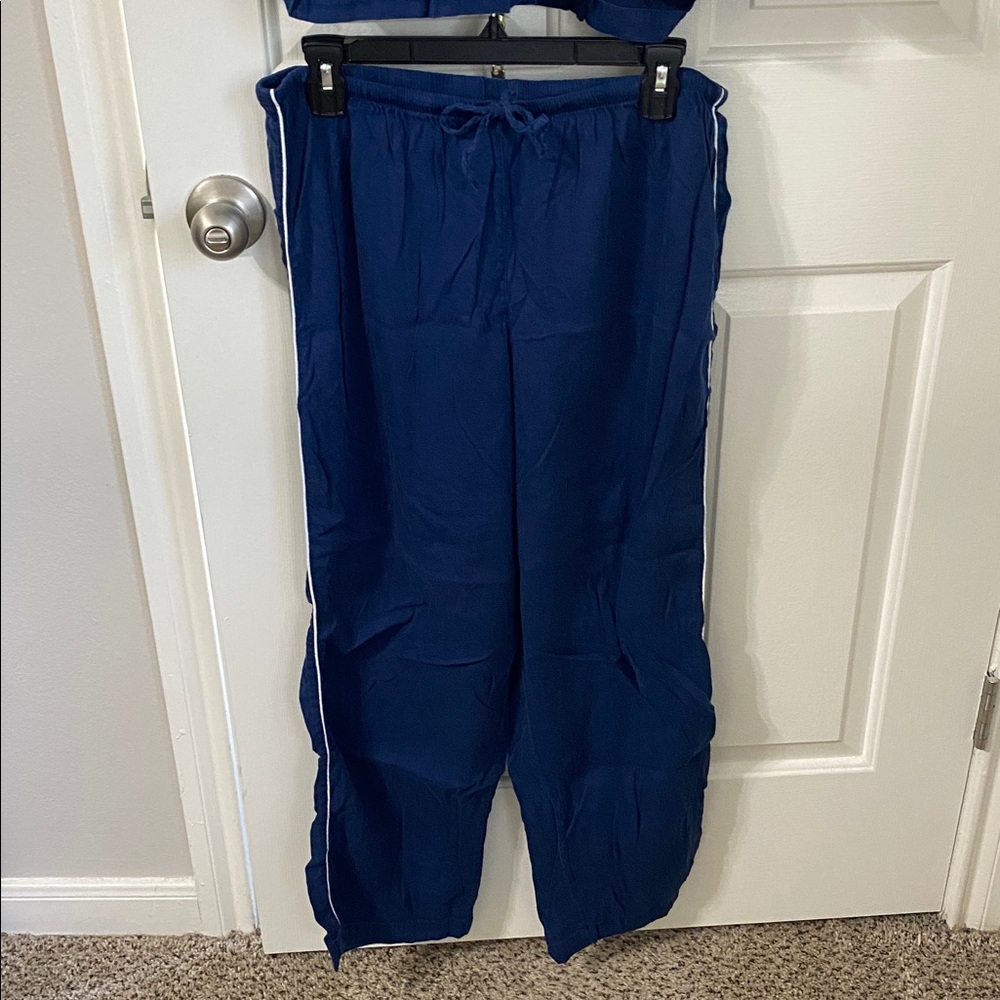 Lauren Ralph Lauren navy/white piping long sleeve notch collar button up pj set - Picture 2 of 10